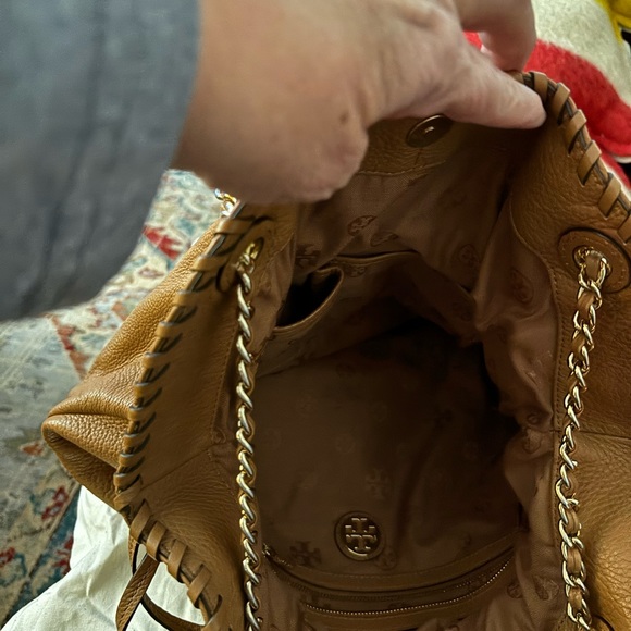 Tory Burch Marion Slouch Tote - Picture 2 of 5